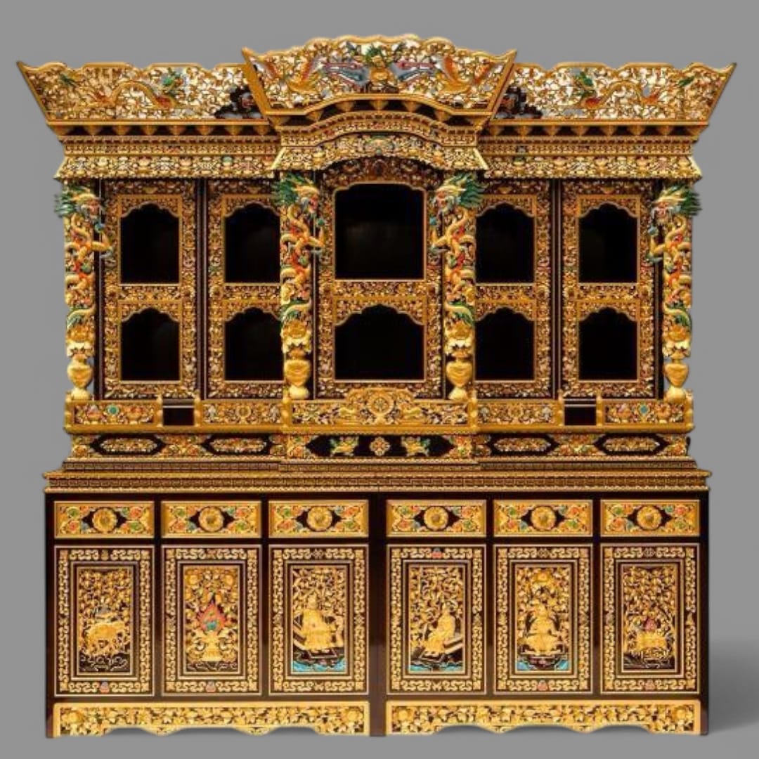 Altar 10 window